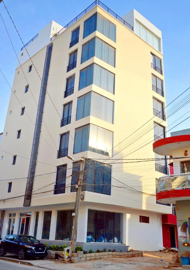 Confort Dakar